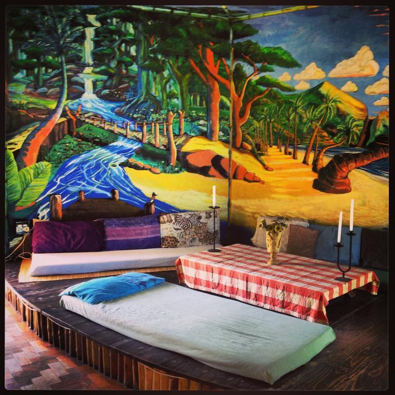 Jungle Monkey Backpackers Hostel Port Saint John's Bagian luar foto